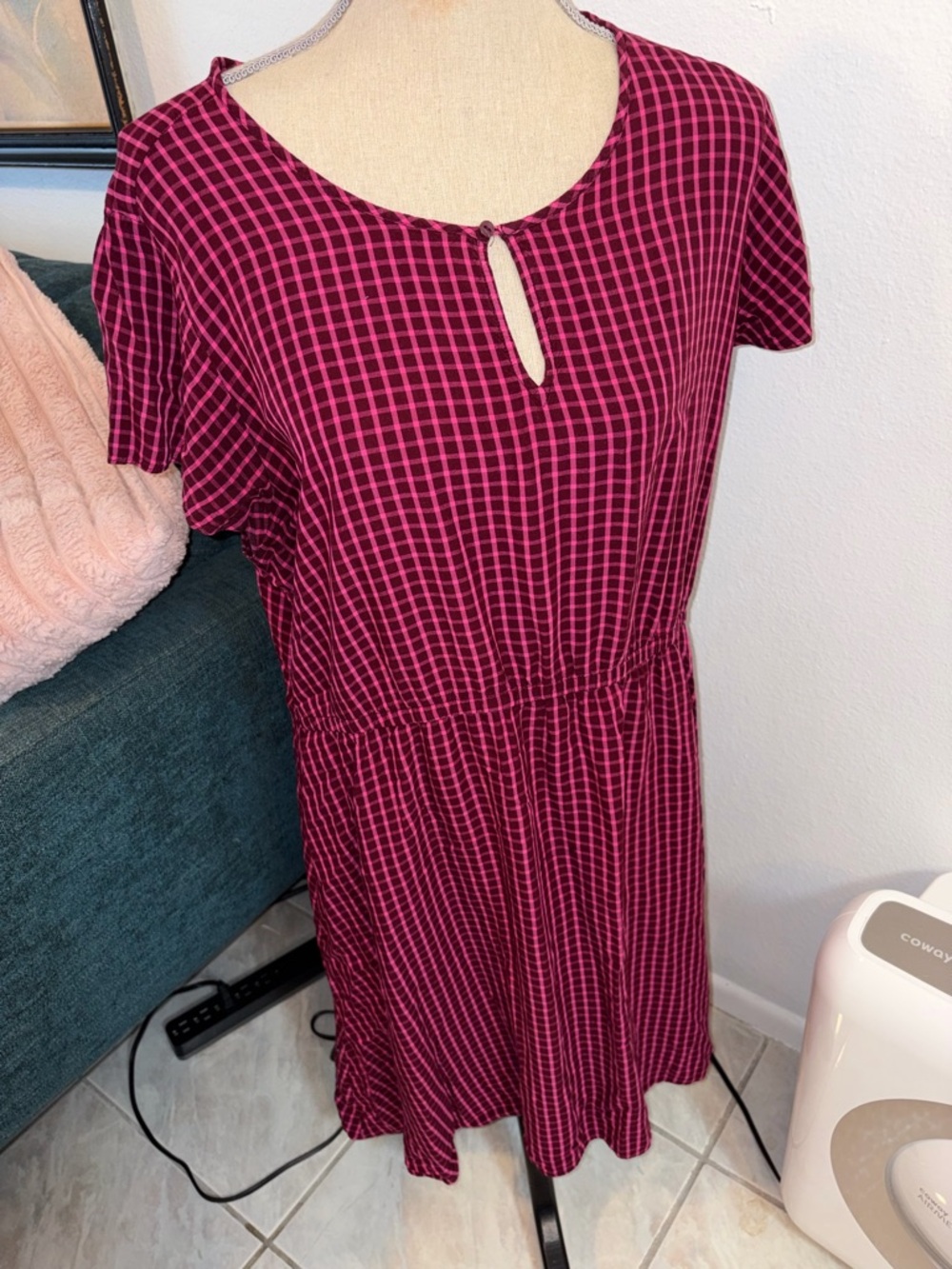 Women’s Old Navy XL Pink Plaid Dress with Sleeves